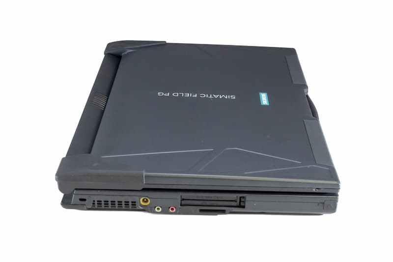 Siemens Notebook Simatic Field PG M3, i5-M520 2.40GHz, 2-Core, 4GB PC3, 120GB SSD, DVD-RW, noOpSys