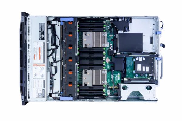 DELL R730, 2x E5-2667v4 3.2GHz, 8-Core, noRAM, noRAID, 8xLFF SATA, DVD-RW, 2x750W