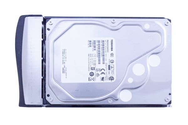 Toshiba HDD 4TB 12G SAS 7.2k 3.5" in Supermicro Carrier
