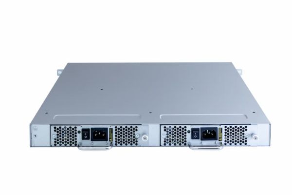Brocade SAN Switch 6505, 24-port SFP+ 16G, managed, 12 ports active, airflow port-side-out, 2x 150W
